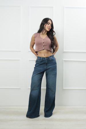 Chaleco crop femenino tejido con botones frontales