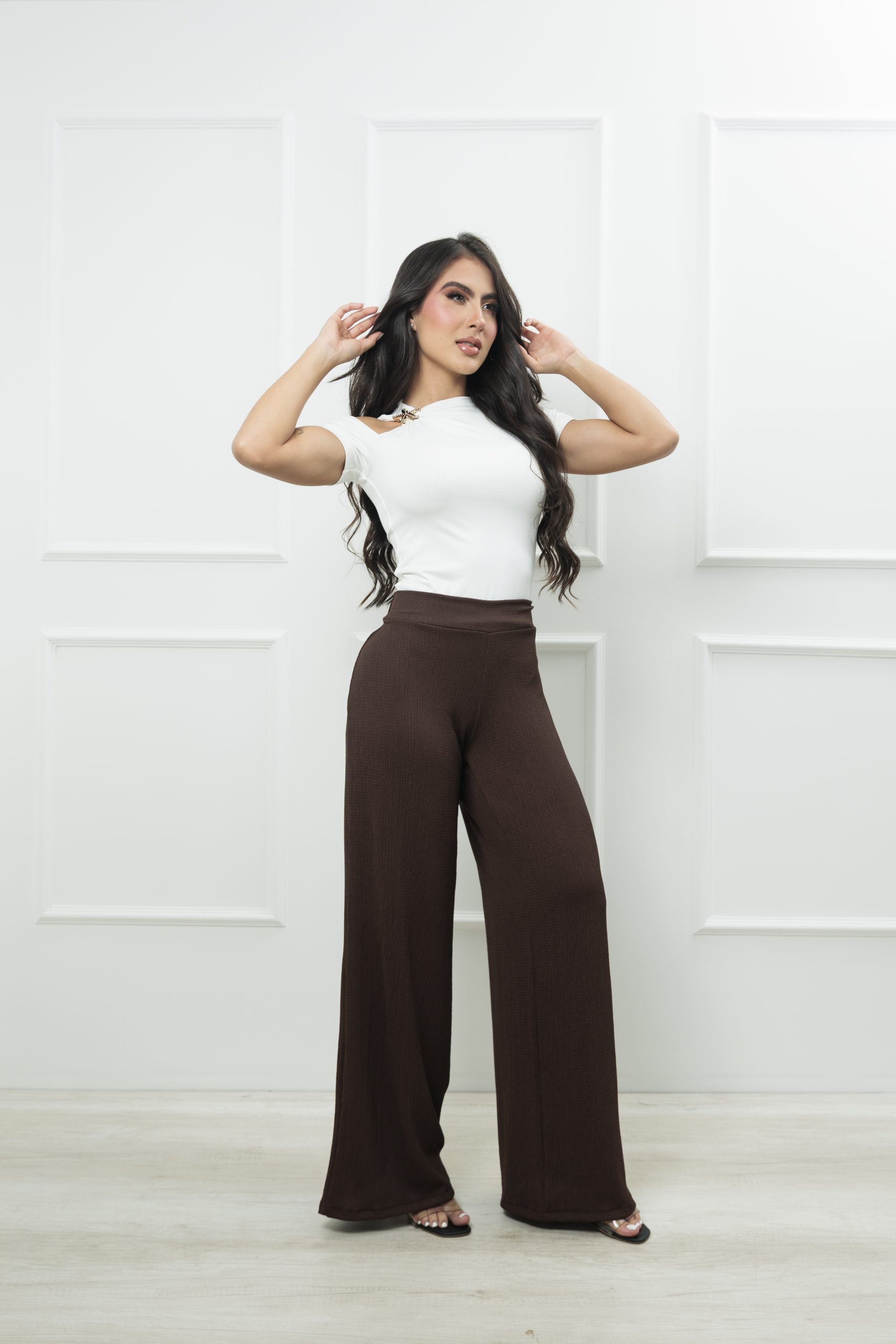 Pantalón palazzo tiro alto chalís